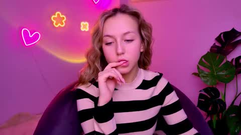 cindylovesmith online show from March 31, 3:39 am