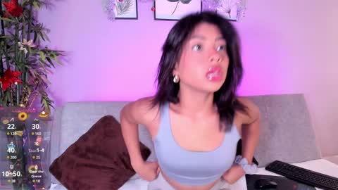 cinnamon_kyla online show from December 22, 6:37 pm