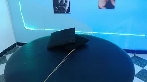 Cinthya online show from March 4, 7:20 pm