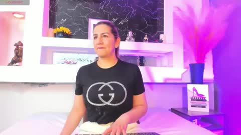 Cinthya  online show from March 10, 12:09 pm