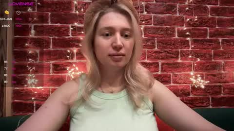 citrusblissss online show from December 22, 2:15 am