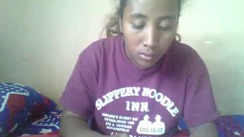 Clarah0123 online show from September 22, 9:30 am