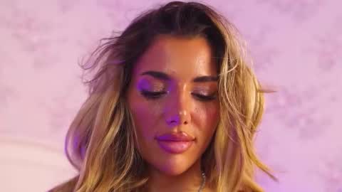 ClaraHazel online show from November 7, 6:52 am