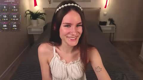 Claire online show from December 18, 1:38 pm