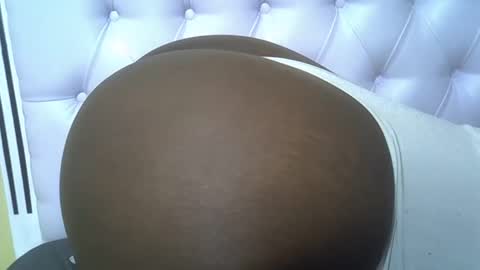 Snapshot of classy_zoey chatting on October 7, 11:14 am classy_zoey online show from October 7, 11:14 am