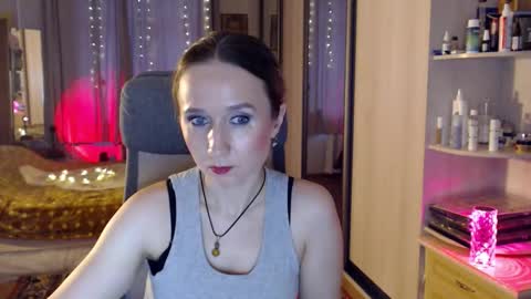 classyinna online show from November 14, 10:04 am