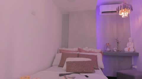 . Cleo Jhonson . online show from April 14, 5:07 am