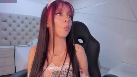 cleowhite_ online show from October 31, 9:52 pm