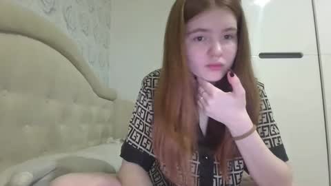 Alice online show from April 6, 8:10 pm