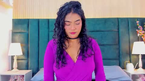 clhoee_miller online show from March 28, 3:22 pm