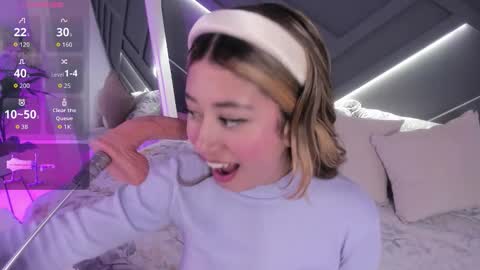 cloe_palmeer online show from October 22, 5:12 am