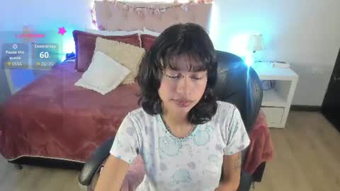 emely dolce online show from July 8, 3:09 am