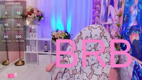 Mia online show from October 2, 4:45 pm