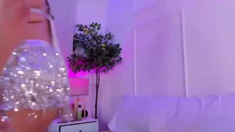 Coffee Dreams online show from July 15, 5:17 pm