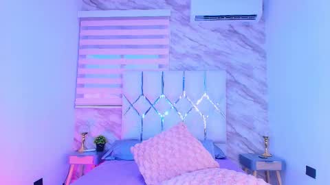 colett online show from March 28, 12:26 pm