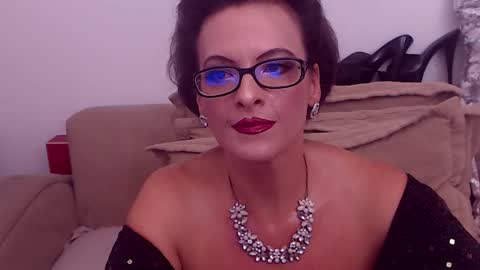 Maddison online show from September 24, 7:02 pm