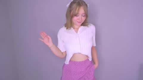 Sophi online show from November 5, 1:49 pm