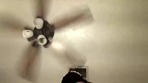 Brianna Lee online show from November 5, 7:35 am