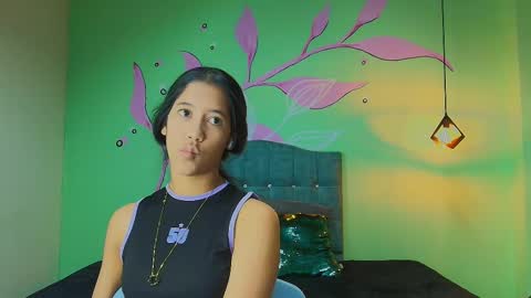 C O N N I E online show from December 4, 8:09 pm