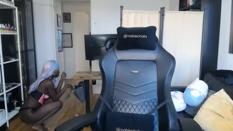 Carola  independent model online show from February 4, 8:46 am