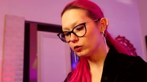 Ginger The Cringer online show from April 5, 11:31 am