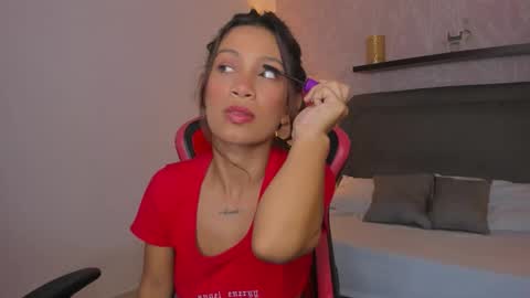  CORA  online show from December 16, 1:17 pm