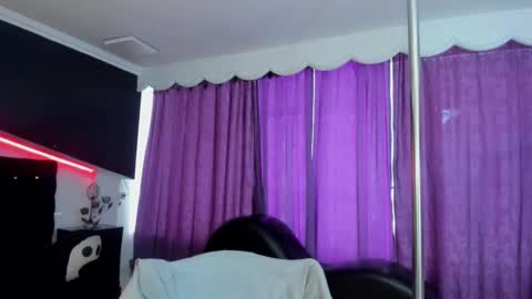 Coral  online show from September 25, 3:22 pm