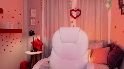 Coral Stefani online show from March 7, 5:08 am