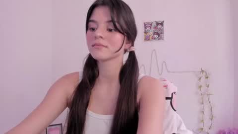 Coraline uwu     Bienvenidos al dulce mundo de Coraline    Hola amores soy Coraline  Una chica  tierna juguetona online show from July 21, 4:41 pm