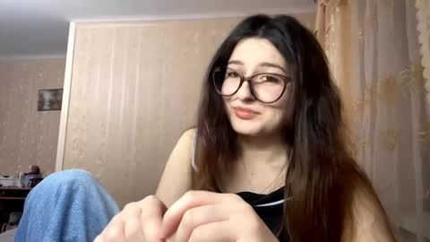 Elisheva online show from November 4, 1:16 pm