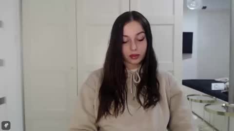 Courtney online show from November 3, 3:16 pm