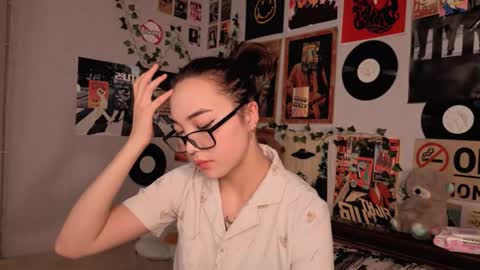 Yuna online show from November 30, 8:57 pm