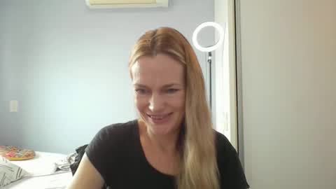 Anny online show from March 6, 11:16 am