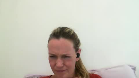 Anny online show from February 20, 9:20 pm