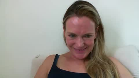 Anny online show from March 3, 6:20 pm