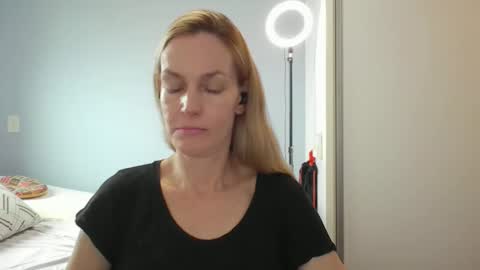 Anny online show from March 19, 11:03 am