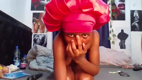 Creamykitty online show from December 1, 6:32 pm