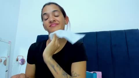 cris_dulce online show from June 1, 7:26 pm