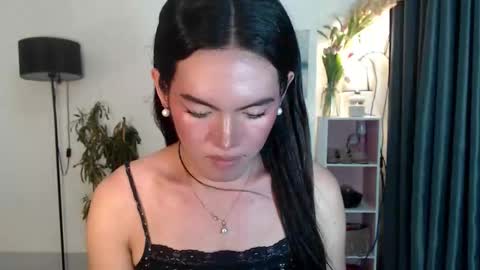 Snapshot of cris_slut08 chatting on September 30, 6:08 am Crisxx online show from September 30, 6:08 am