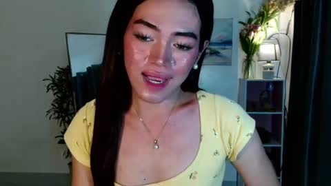 Snapshot of cris_slut08 chatting on October 9, 4:49 am Crisxx online show from October 9, 4:49 am
