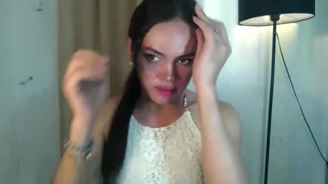 Snapshot of cris_slut08 chatting on October 14, 2:25 am Crisxx online show from October 14, 2:25 am
