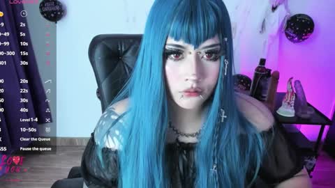 Snapshot of cristal_kosh chatting on February 2, 1:02 am Cris online show from February 2, 1:02 am