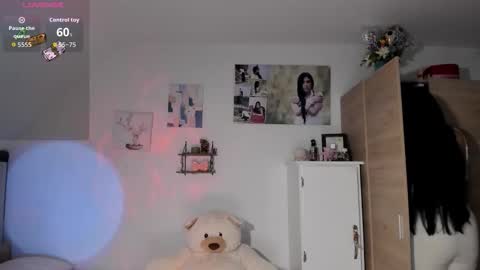 cristal online show from November 3, 5:28 pm