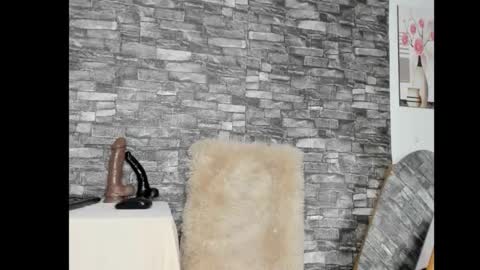 cry online show from February 15, 2:38 pm