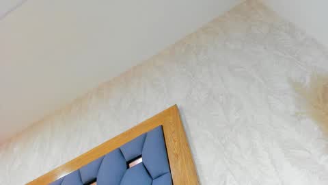 crystal_sm online show from March 28, 8:36 am