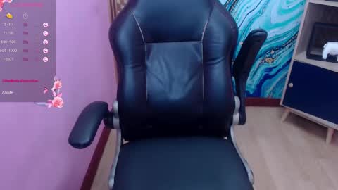 I AM CRYSTAL online show from October 14, 9:06 pm