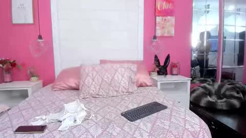 Milf Latina online show from May 5, 2:20 pm