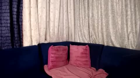 crystaljes online show from January 16, 7:21 pm