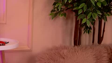 crystallred online show from March 13, 7:09 am