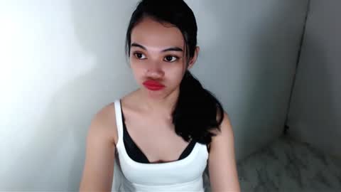 cuddlepunk_bubble online show from July 15, 6:45 pm